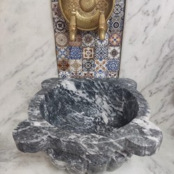 Karaca Siyahı Dört Kulak Kavun Mermer Kurna Karaca Siyahı Dört Kulak Kavun Mermer Kurna