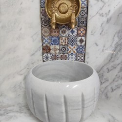 Beyaz Modern Kavun Dilimli Mermer Kurna Beyaz Modern Kavun Dilimli Mermer Kurna